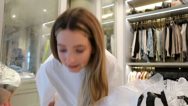 Zoë Sugg