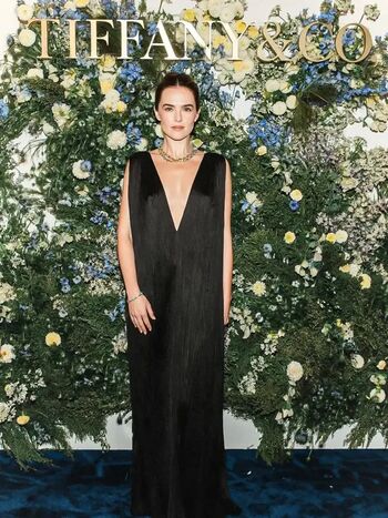 Zoey Deutch