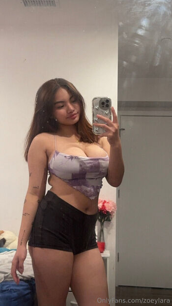 zoeylara