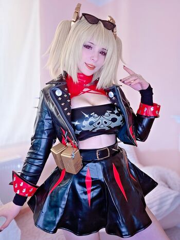 Zucora_Cosplay