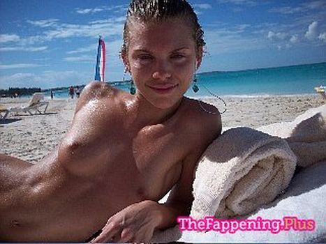 AnnaLynne McCord