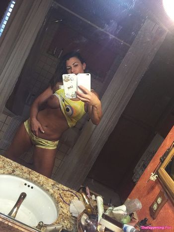 Lisa Marie Varon