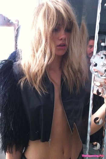 Suki Waterhouse