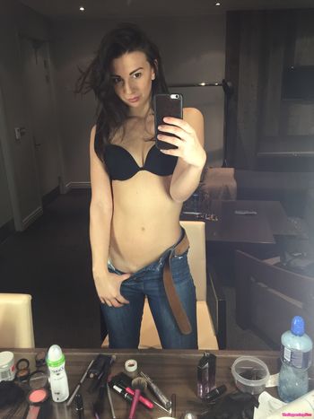 Zizi Strallen