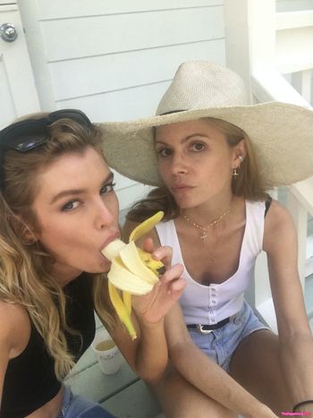 Stella Maxwell